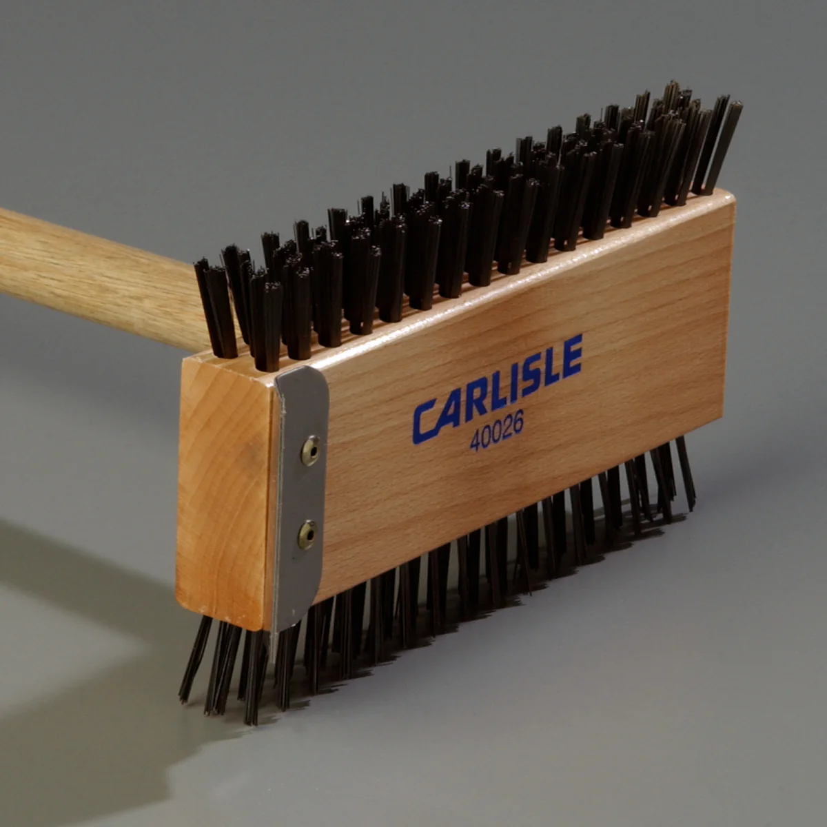 Carlisle 4002600 Sparta Broiler Master Grill Brush & Scraper with Carbon Steel Bristles and Wood Handle 30-1/2" OAL - Image 6