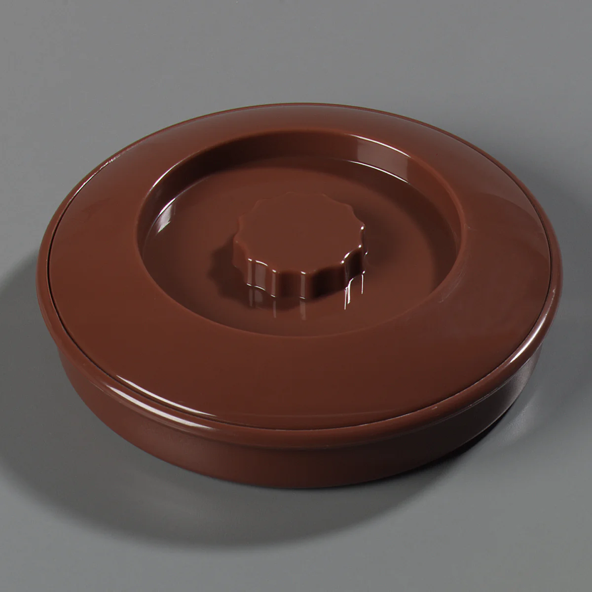 Carlisle 047528 Polycarbonate Stackable Interlocking Tortilla Server with Lid 7-1/2" - Brown - Image 3