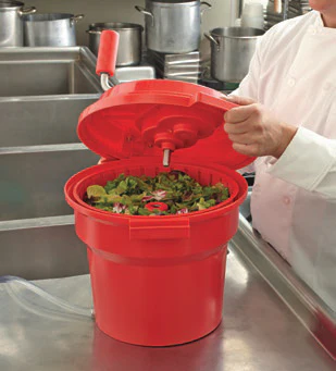 Chef Master 90005 Premium Plastic Manual Salad Dryer / Spinner with Brake 5 gal. - Red - Image 4