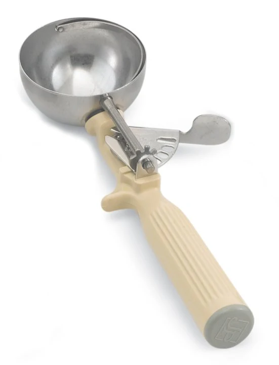 Vollrath 47141 Jacob's Pride Thumb Press Disher with One-Piece Ivory Handle 3-1/4 oz. - Size 10 - Image 2
