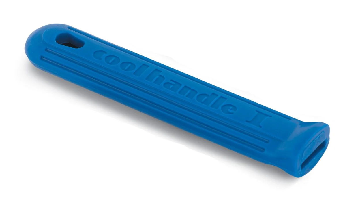 Vollrath 3009 Blue Cool Handle I Removable Silicone Pan Handle Sleeve for 12" and 14" Fry Pans - Image 4