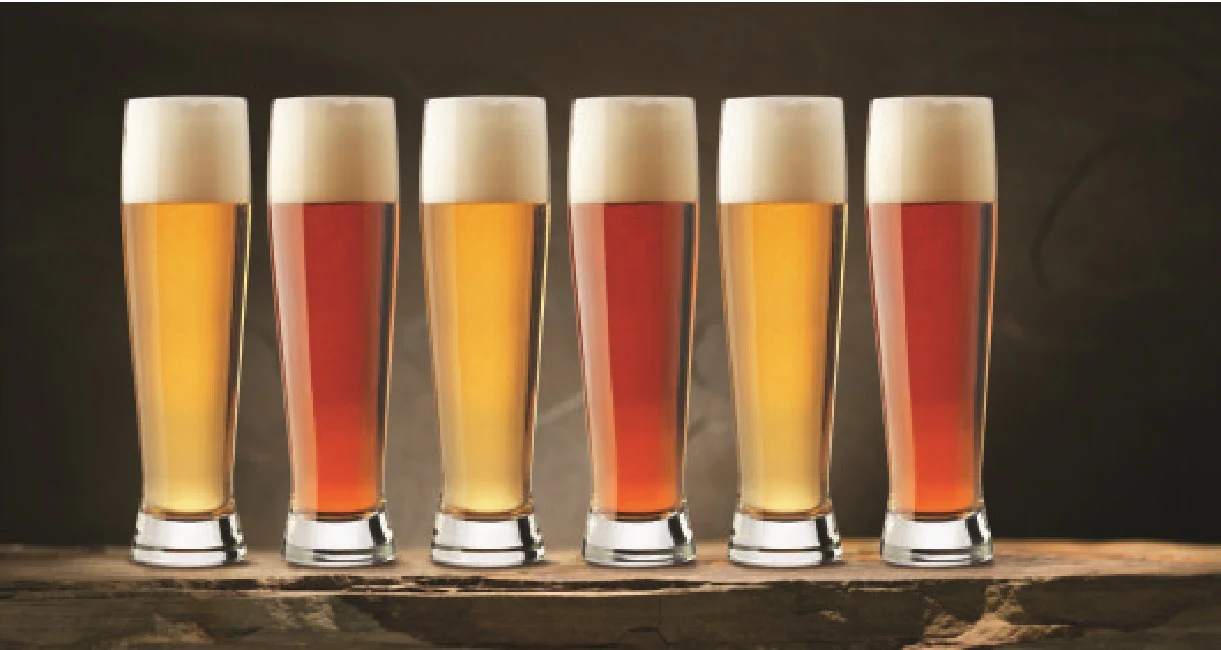 Libbey 3815 Footed Beer / Ale Glass 15-1/4 oz. - Clear - 24/Case - Image 3