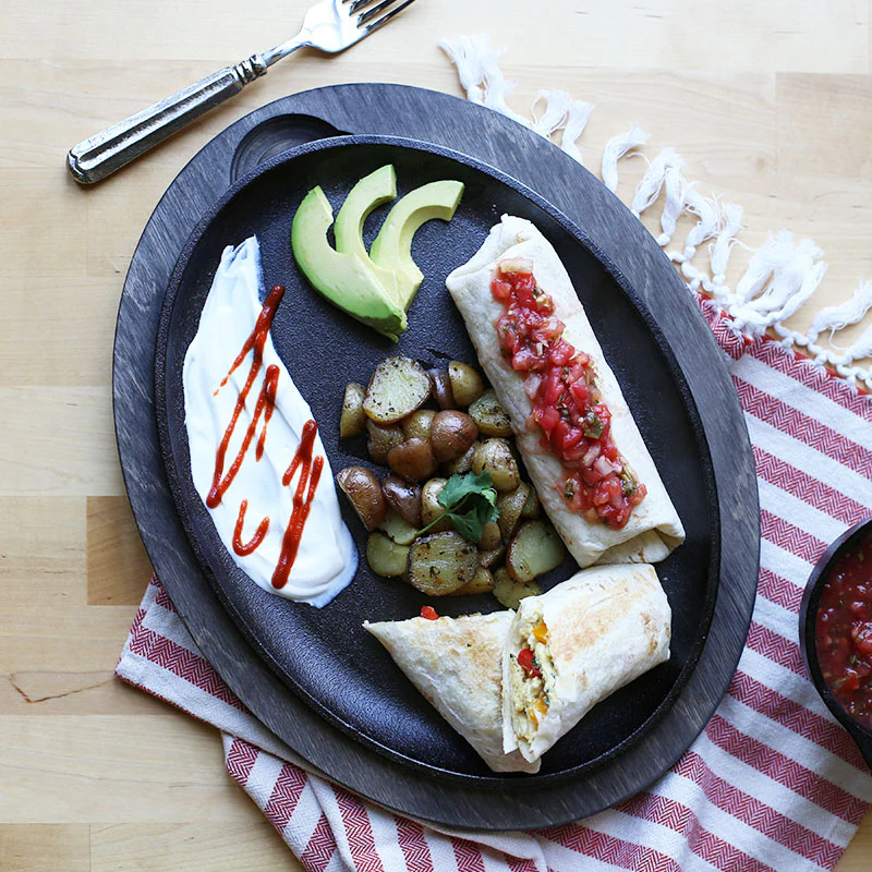 Lodge LOSH3 Oval Seasoned Cast Iron Serving Griddle w/o Handle 10" x 7-1/2" - Image 4