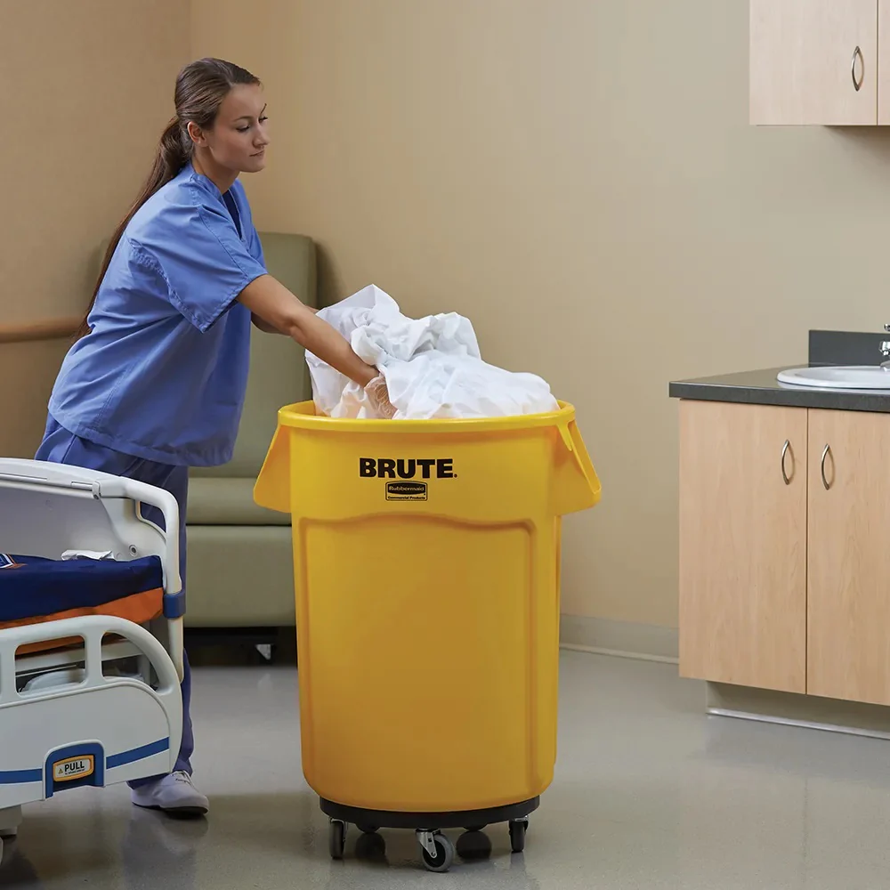 Rubbermaid FG264360YEL Vented BRUTE Round Container 44 Gal. - Yellow - Image 3