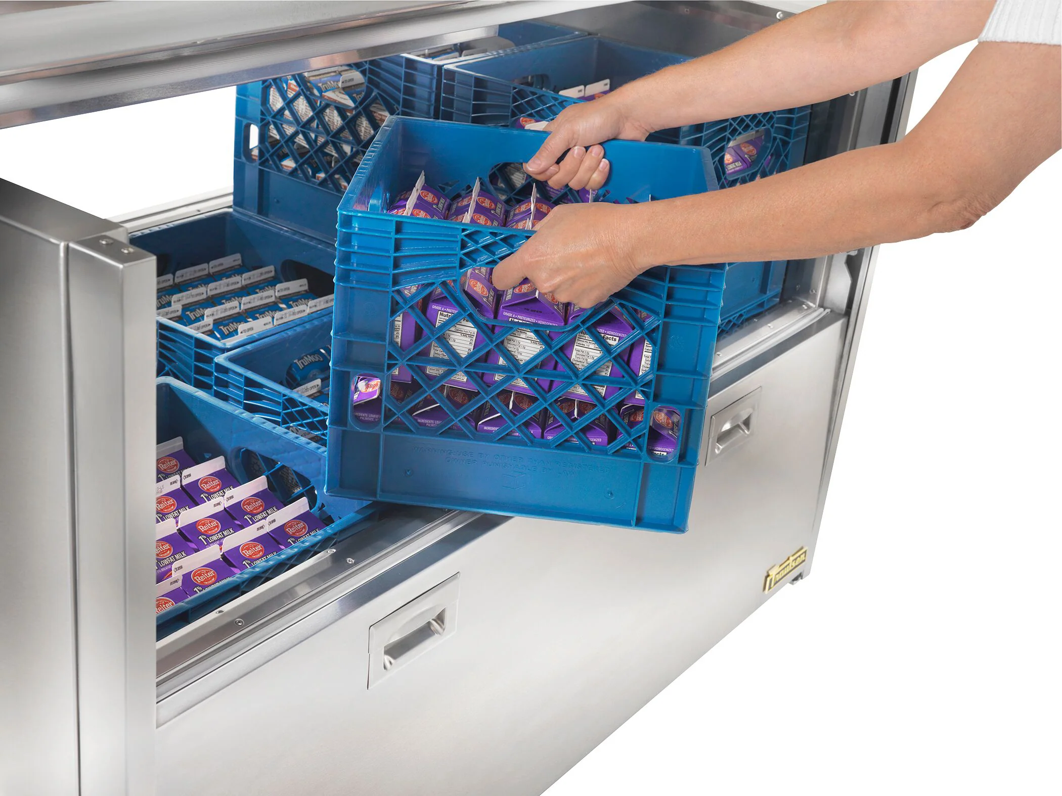 Traulsen RMC34S4 Single Sided School Milk Cooler 34" with 4" Casters - 8-Crate/cap - Image 10