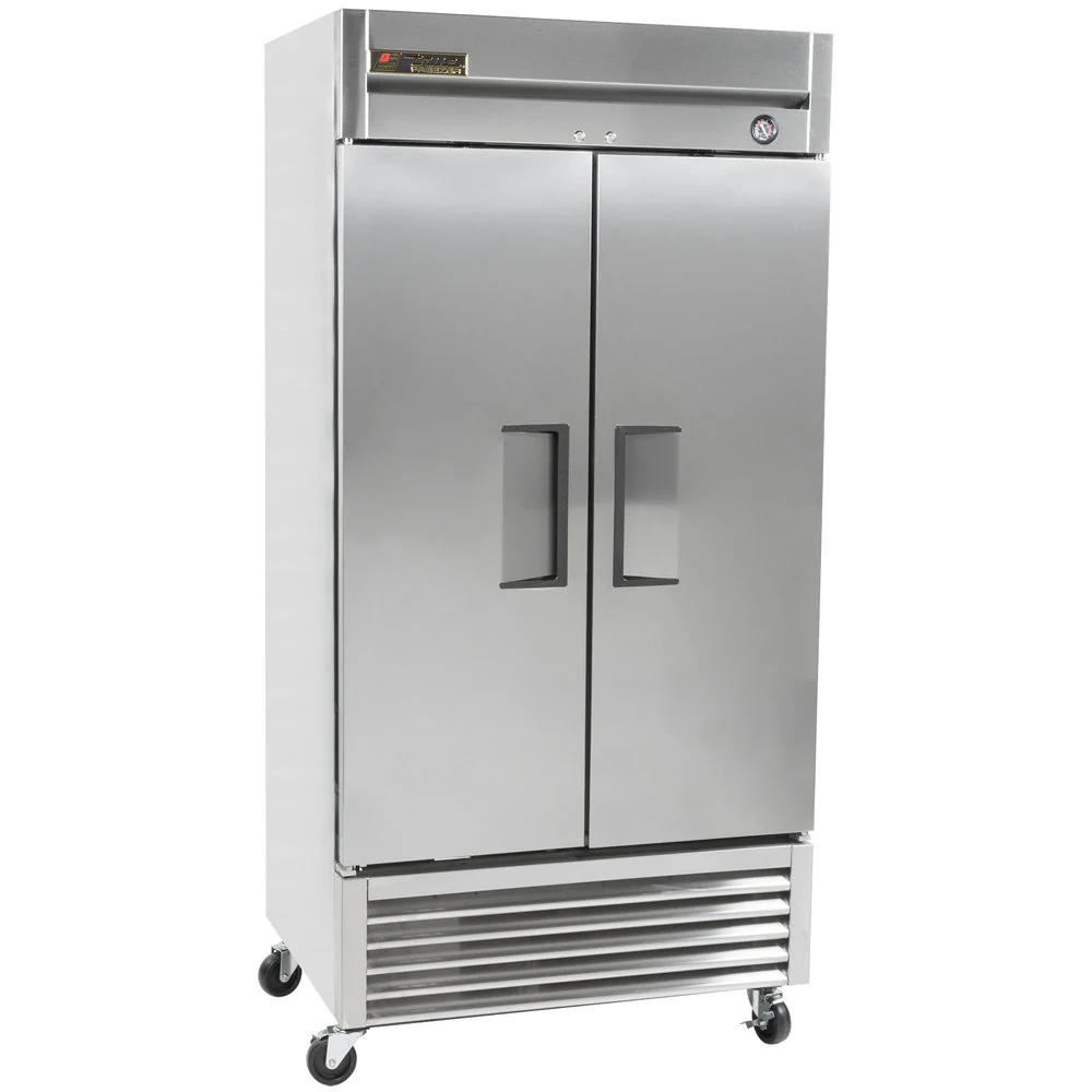 True T-35F-HC 2-Section Reach-In Freezer – 40″ | 35 Cu. Ft. | 2 Solid Doors | 115V - Image 3