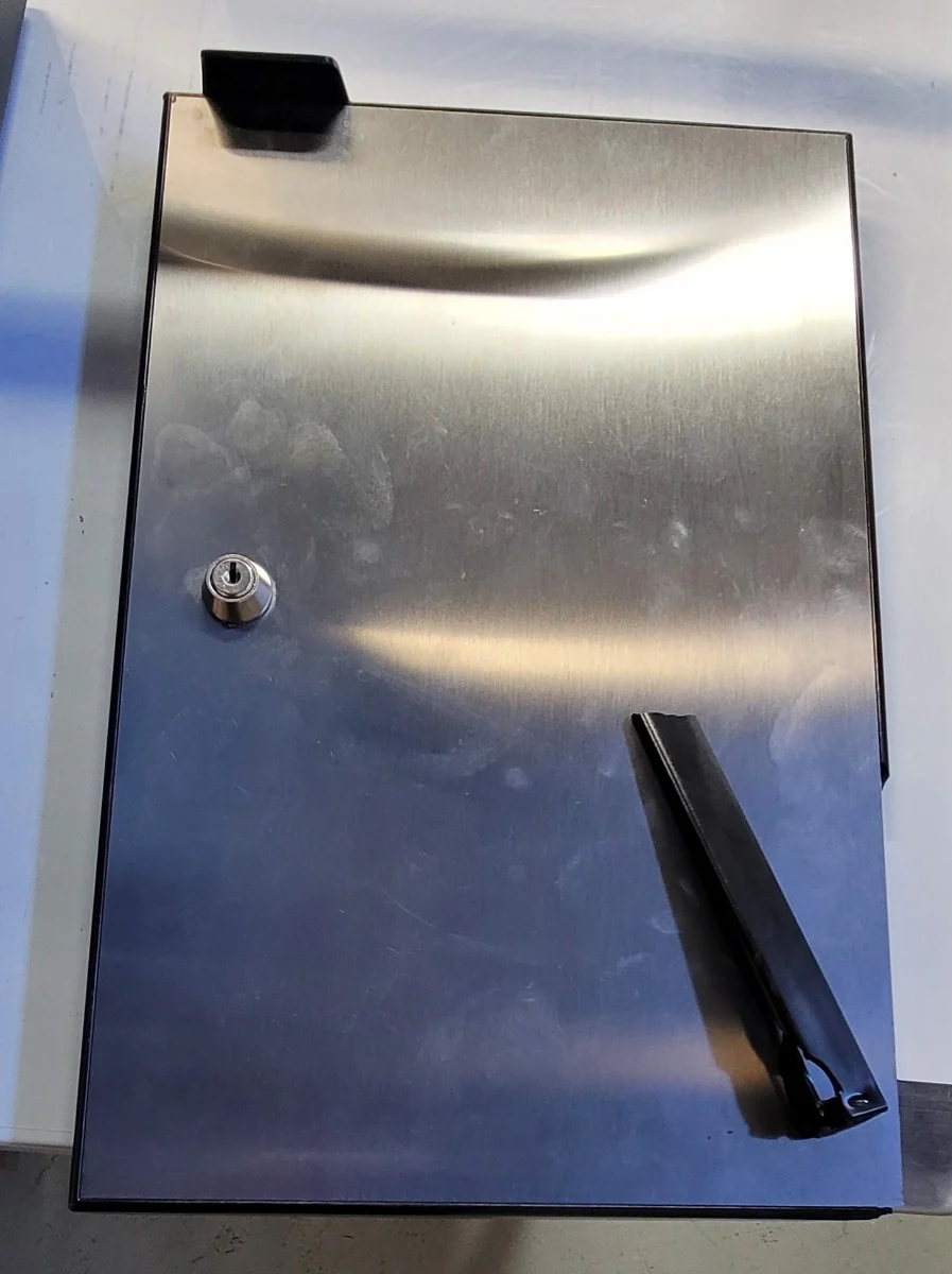 Used Egro USA EGRO ONE-TOUCH TOP MILK XP Super-Automatic Espresso Coffee Machine with a KS9 Countertop Single Gallon Milk Fridge and a Powder Module 30"W x23"D x 31"H - 220v - Image 5