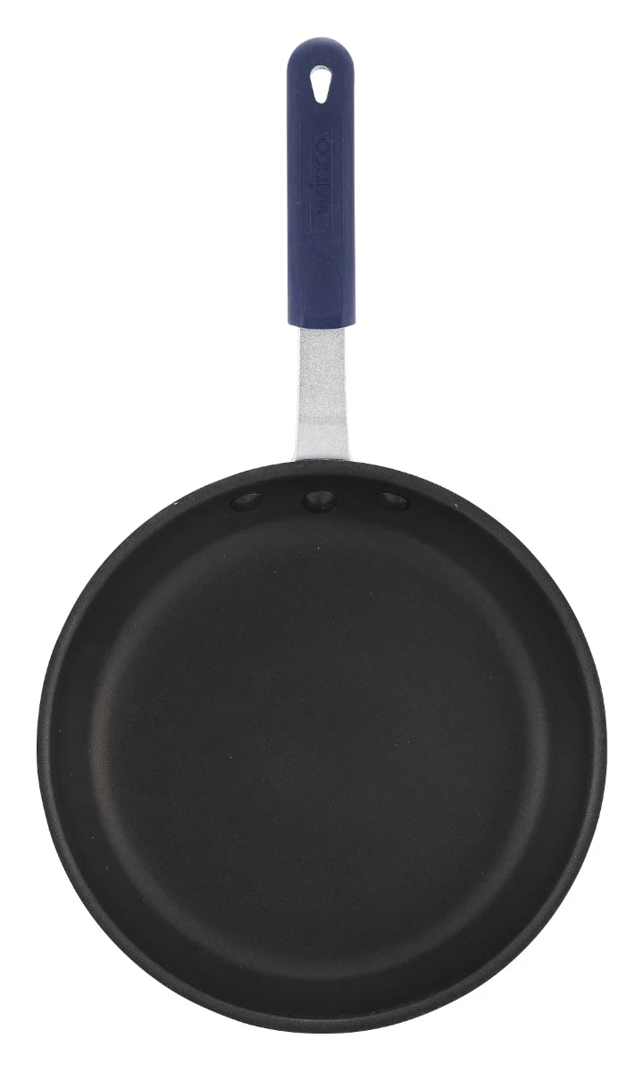 Winco AFP-8XC-H Gladiator Non-Stick Aluminum Fry Pan with Blue Silicon Riveted Handle 8"